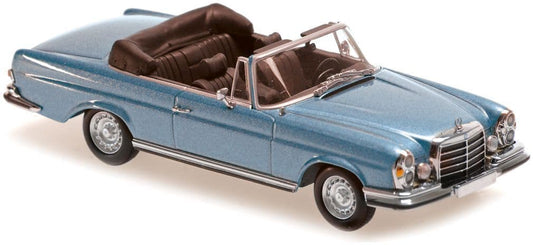 Minichamps 940 038131 Mercedes-Benz 280 Se 3.5 Cabriolet (W 111) 1970, Blue 1:43 Scale *PRE ORDER £33.99*