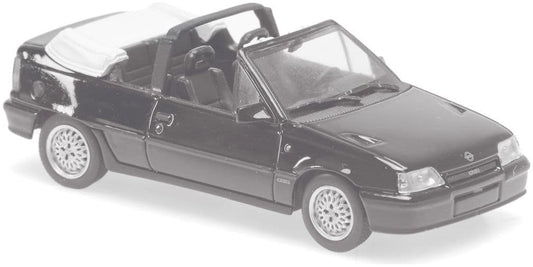 Minichamps 940 045931 Opel Kadett Gsi Cabriolet, 1989, White 1:43 Scale *PRE ORDER £33.99*