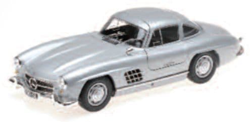 Minichamps 110 037221 Mercedes Benz 300 SL (W198) 1955 Light Green Metallic with Openings 1/18