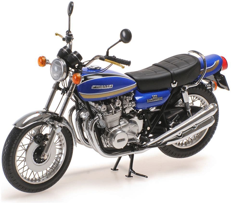 Minichamps 122 164102 Kawasaki 900 Z1 Super 4 Petrol 1972 1/12 Scale *PRE ORDER £ 195.83*