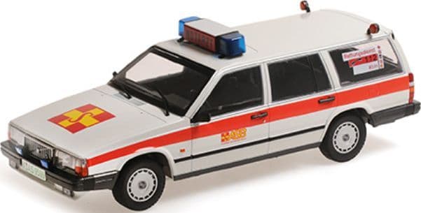 Minichamps 155 171794 Volvo 740 GL Break 1986 Asb Koeln (Sealed Body) 1/18 PRE ORDER £141.66