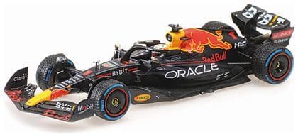 Minichamps 417 220701 Oracle Red Bull Racing RB18 Max Verstappen 3rd Monaco GP 2022 w/Rain Tyres