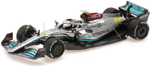Minichamps 417 221244 Mercedes Petronas F1 L. Hamilton 300th GP 300th GP France 2022 W13 E Perfo