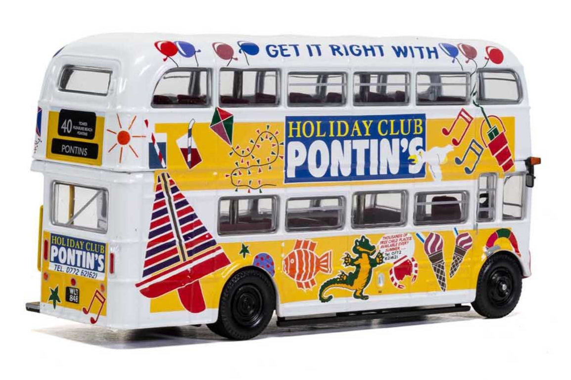 Corgi OM46317 AEC Routemaster Bus, Blackpool Transport (Pontin's livery)