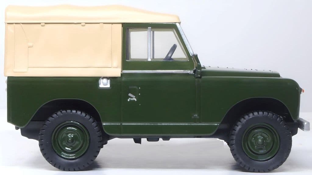 Oxford 43LR2S006 Land Rover Series II SWB Canvas REME 1/43 Scale