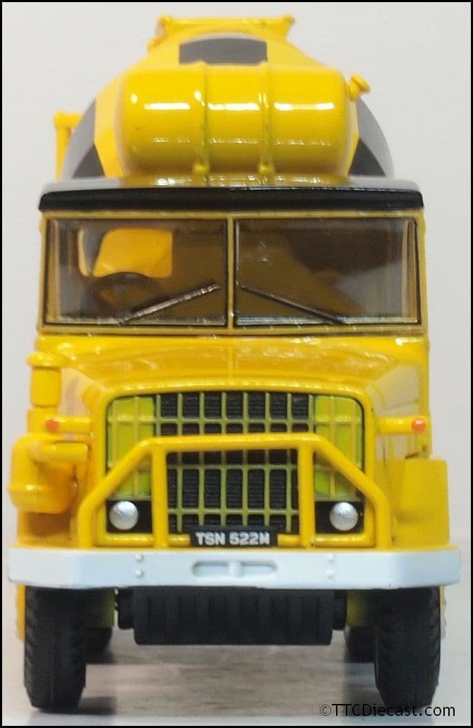 Oxford 76ACM002 AEC 690 Cement Mixer Yellow and Black 1:76 Scale