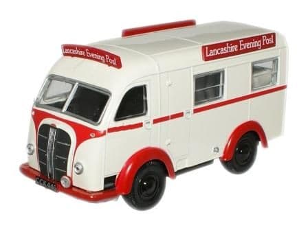 Oxford 76AK001 Austin K8 Threeway Van Lancashire Ev