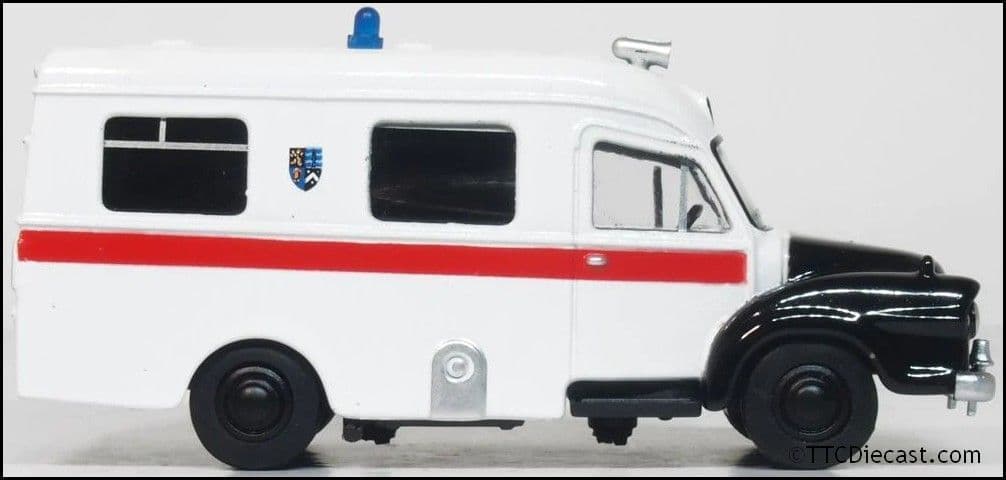 Oxford 76BED008 Bedford J1 Ambulance Aberystwyth 1/76 Scale