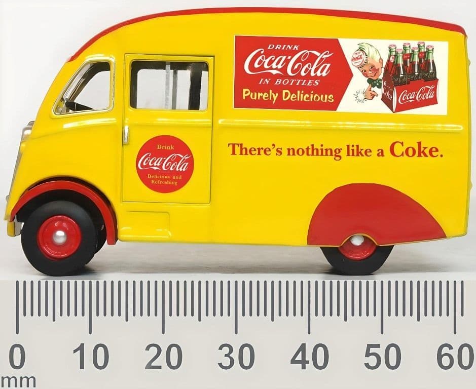 Oxford 76CM010CC Commer Q25 Van Coca Cola 1/76 Scale