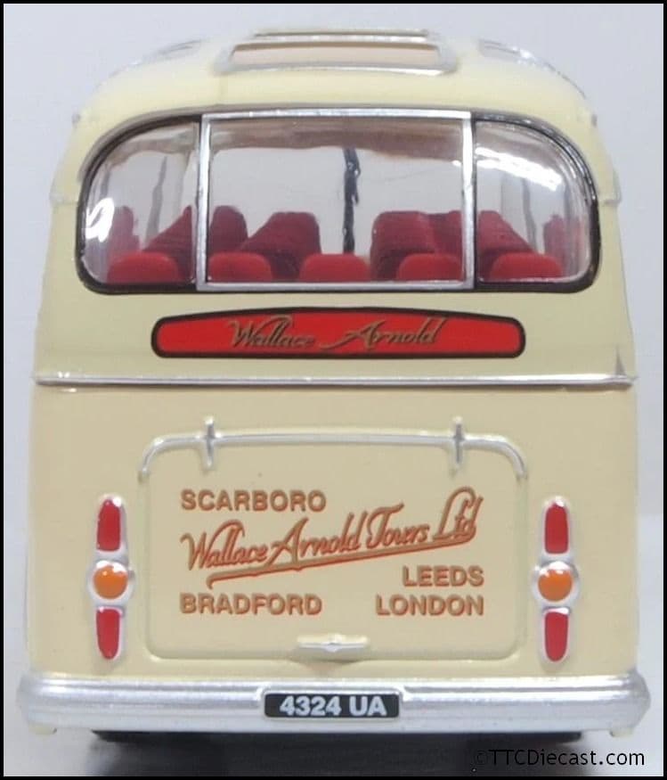 Oxford 76DB001 Duple Britannia Wallace Arnold 1:76 Scale