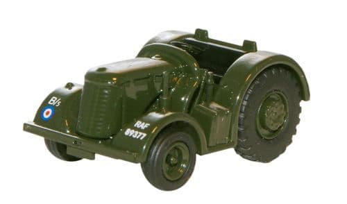 Oxford 76DBT001 David Brown Tractor - RAF (Olive)