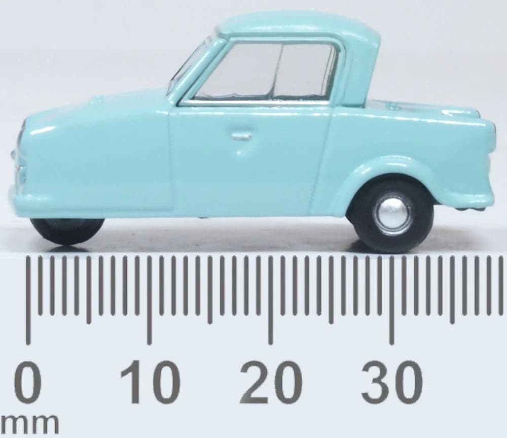 Oxford 76INV002 AC Invacar Turquoise - Pale Blue (Hubnut) 1/76 Scale
