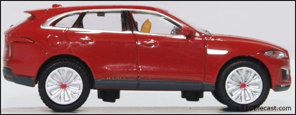Oxford 76JFP003 Jaguar F Pace Italian Racing Red