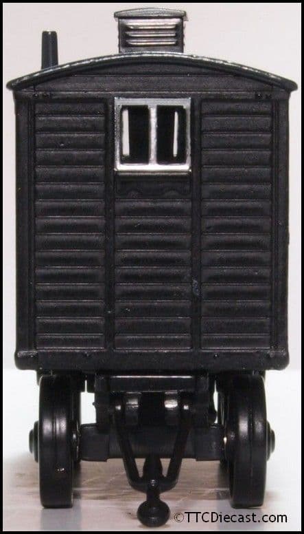 Oxford 76LW003 Living Wagon Tarmac