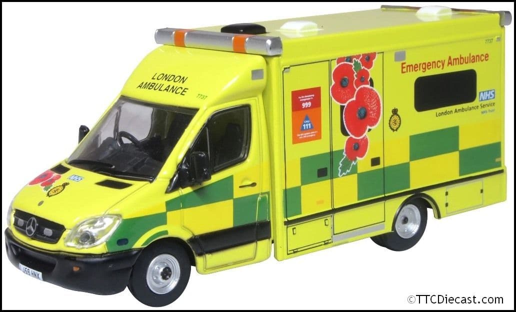 Oxford 76MA007 Mercedes Ambulance London Ambulance Service &#x28;Remembrance Day&#x29; *LAST FEW*