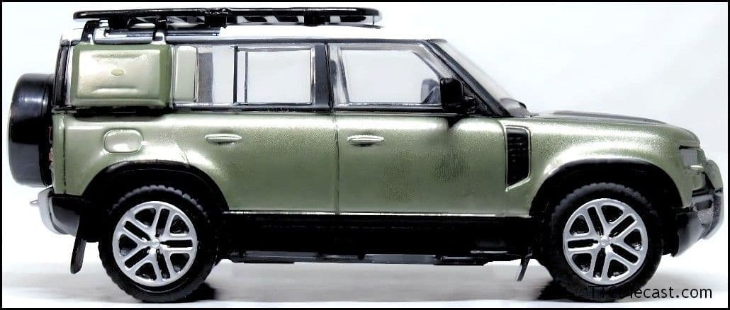 Oxford 76ND110003 New Defender 110 Pangea Green 1/76 Scale