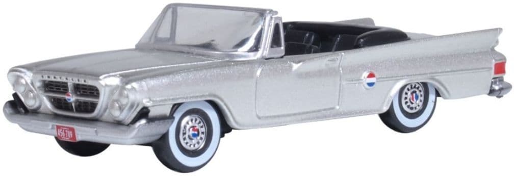Oxford 87CC61007 Chrysler 300G Convertible (Open) Sheffield Silver 1:87 Scale