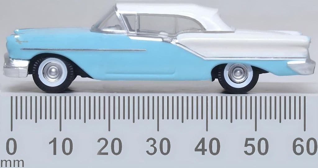 Oxford 87OC57002 Oldsmobile 88 Convertible 1957 (Roof Up) - Banff Blue/Alcan White - 1/87 Scale