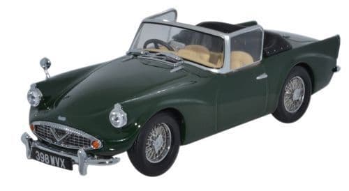 Oxford DSP004 Daimler SP250 Open - Racing Green - 1/43 Scale