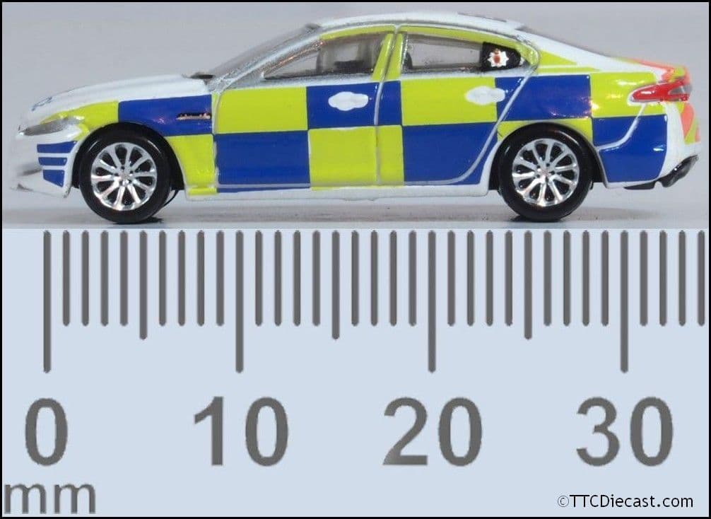 Oxford NXF008 Jaguar XF Police 1:148 Scale
