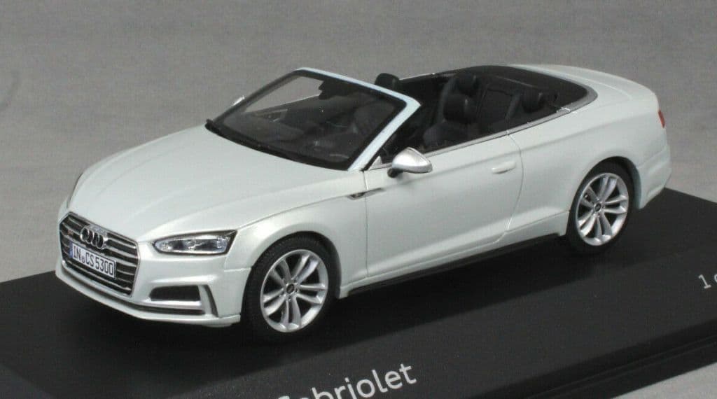 Paragon 5011615331, 1:43 Scale Audi S5 Convertible Tofana White, Audi Dealer Packaging