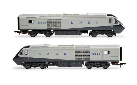 Hornby R30215 HM Queen Elizabeth II Platinum Jubilee HST Train Pack OO Gauge