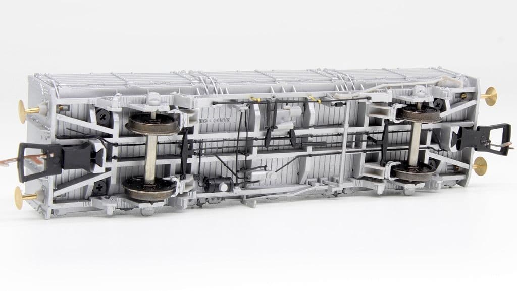 Rapido 915017 BR Open OAA Wagon No. 100088, EWS maroon - OO Gauge