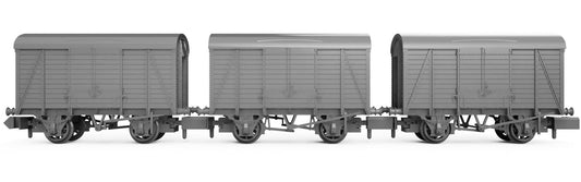 Rapido 942016 SECR Wagons Pack 4 BR Livery 12t Covered Vans (Dia.1426)