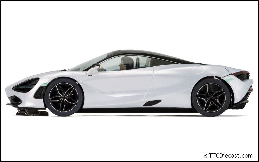 Scalextric C3982 McLaren 720S Glacier White *LAST FEW*