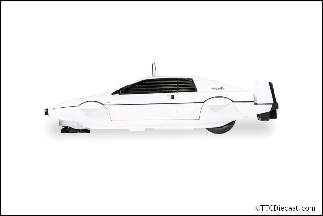 Scalextric C4359 James Bond Lotus Esprit S1 - The Spy Who Loved Me 'Wet Nellie'