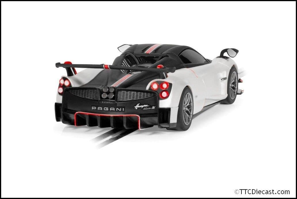 Scalextric C4399 Pagani Huayra BC Roadster Metallic Pearl White