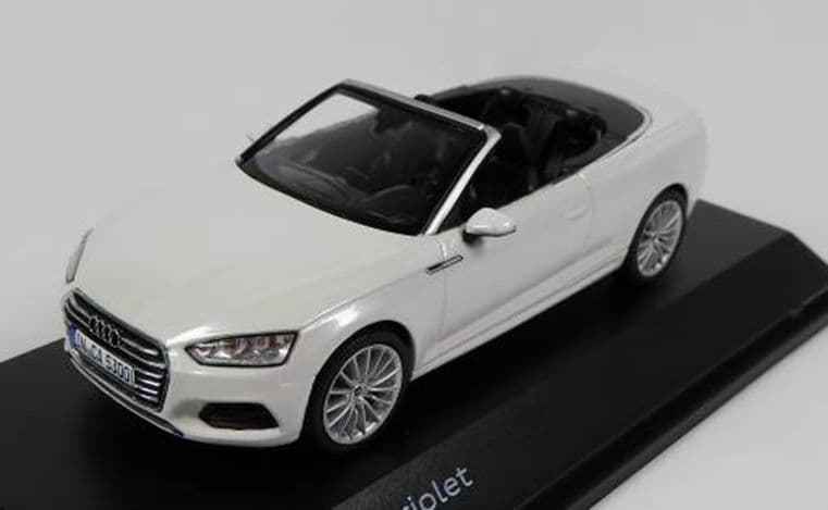 Spark 5011705332, 1:43 Scale Audi A5 Cabriolet, Tofana White, Audi Main Dealer Packaging