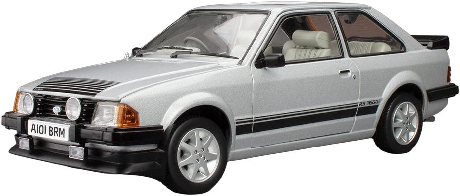 Sunstar H4998R Ford Escort RS1600i 1984 Strato Silver RHD UK Exclusive - Limited Edition 360pcs