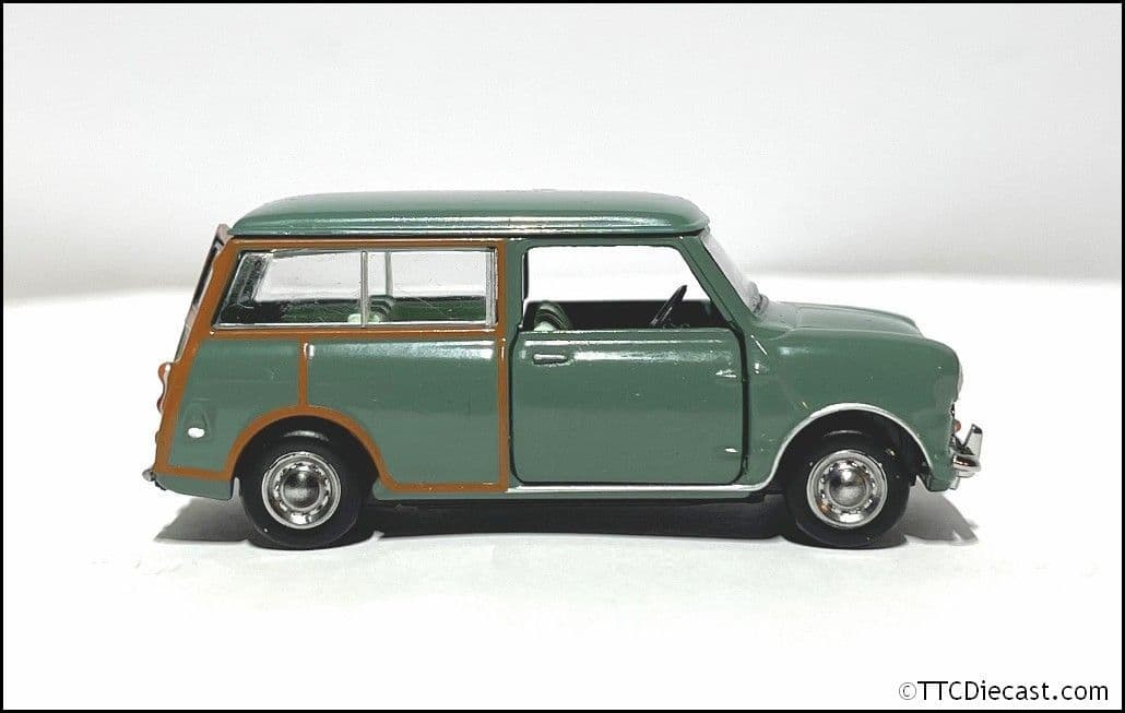 Tiny ATC65202 Austin Mini Countryman 1:50 Scale
