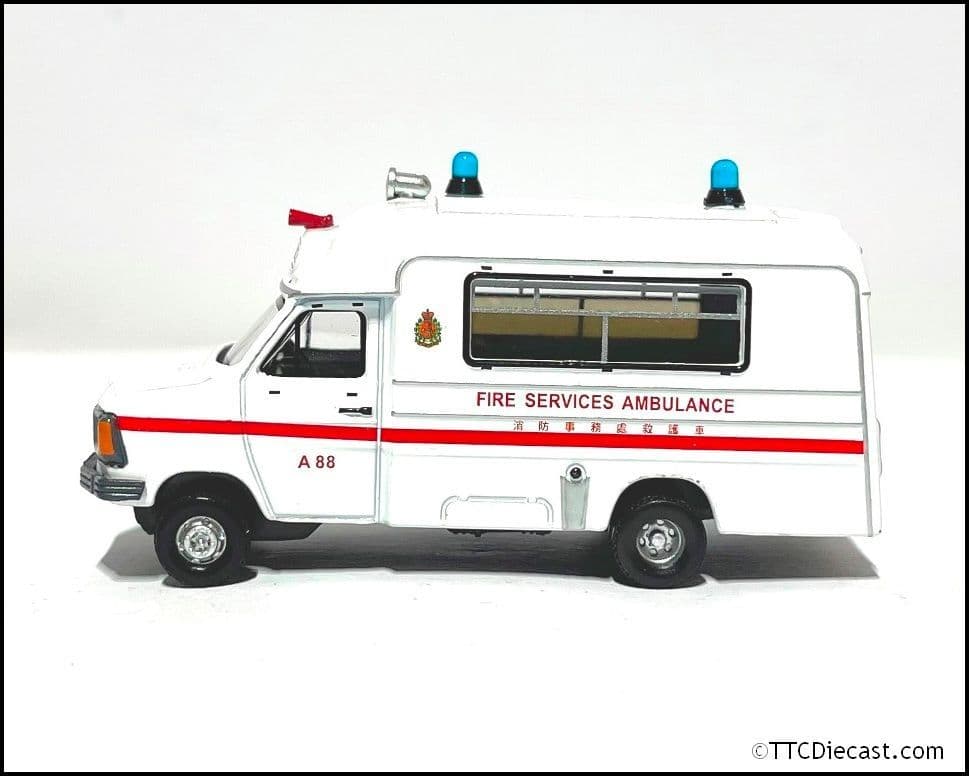 Tiny ATC65424 Ford Transit HKFSD 1980s Ambulance A88 Museum version 1:76 Scale