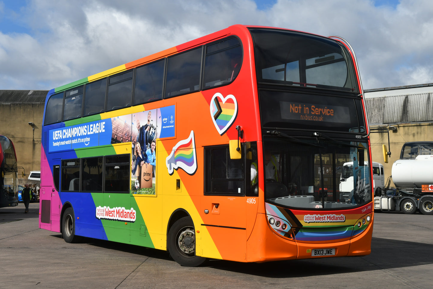 Northcord UKBUS6211 Enviro400 West Midlands National Express 4905 - BX13 JWE - PRE ORDER £56.50