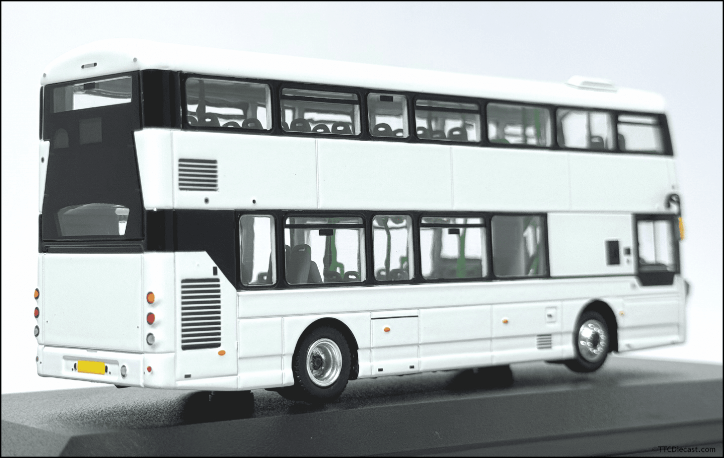 80M W76002 Wright Streetdeck, Dual Door, Plain White TTC EXCLUSIVE - 1:76 Scale