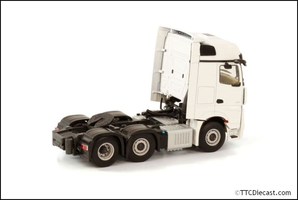 Wsi 03-2039 Mercedes Benz Actros MP5 Big Space 6x2 Twinsteer 'White Line', 1/50 Scale