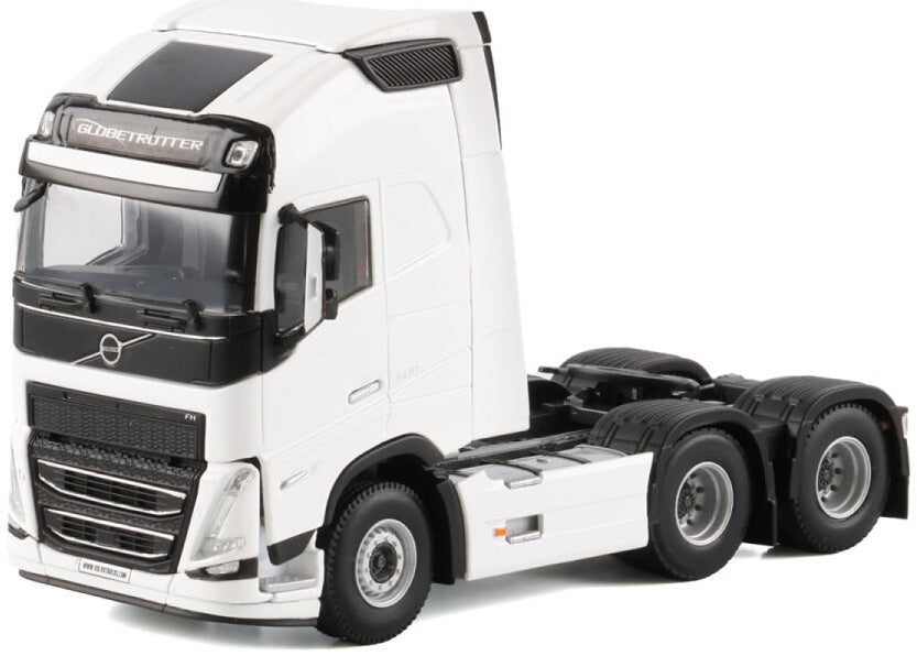 WSI 03-2060 Volvo FH5 MY2024 Globetrotter 6x2, 1:50 Scale