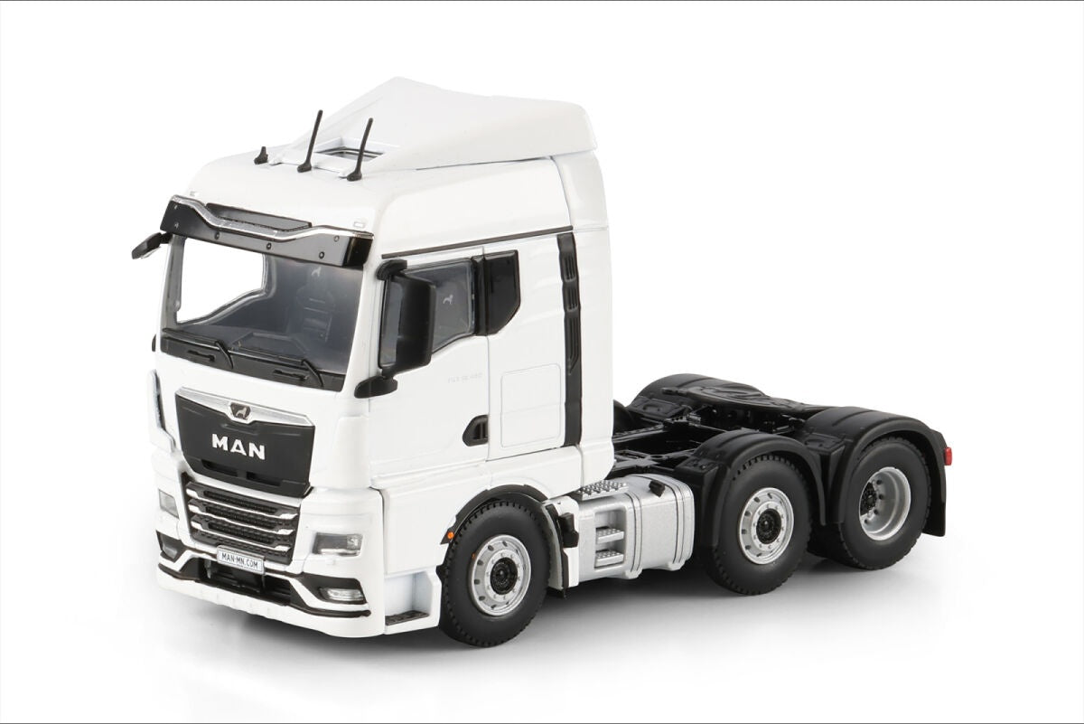 WSI 03-2062 MAN TGX GM 6x2 Twin Steer Axle White Line, 1:50 Scale