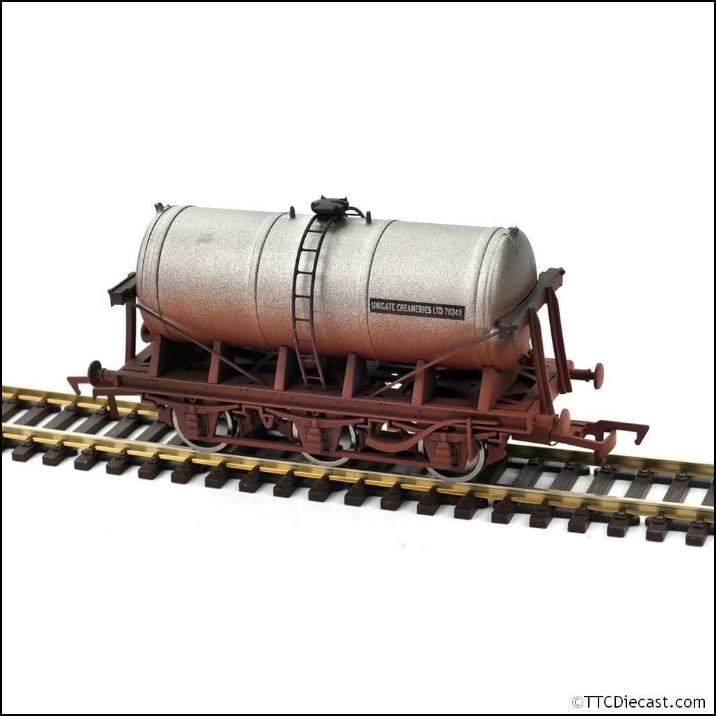 Dapol 4F-031-046 6 Wheel Milk Tank Unigate Creameries 70342 Weathered OO Gauge *LAST ONE**