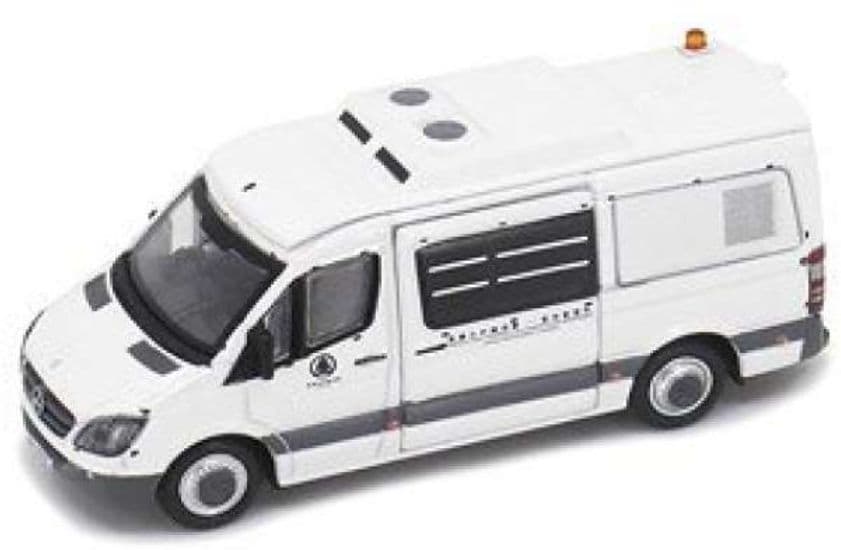 Tiny ATC64797 Mercedes Benz Sprinter AFCD White 1:76 Scale *PRE ORDER £16.19*